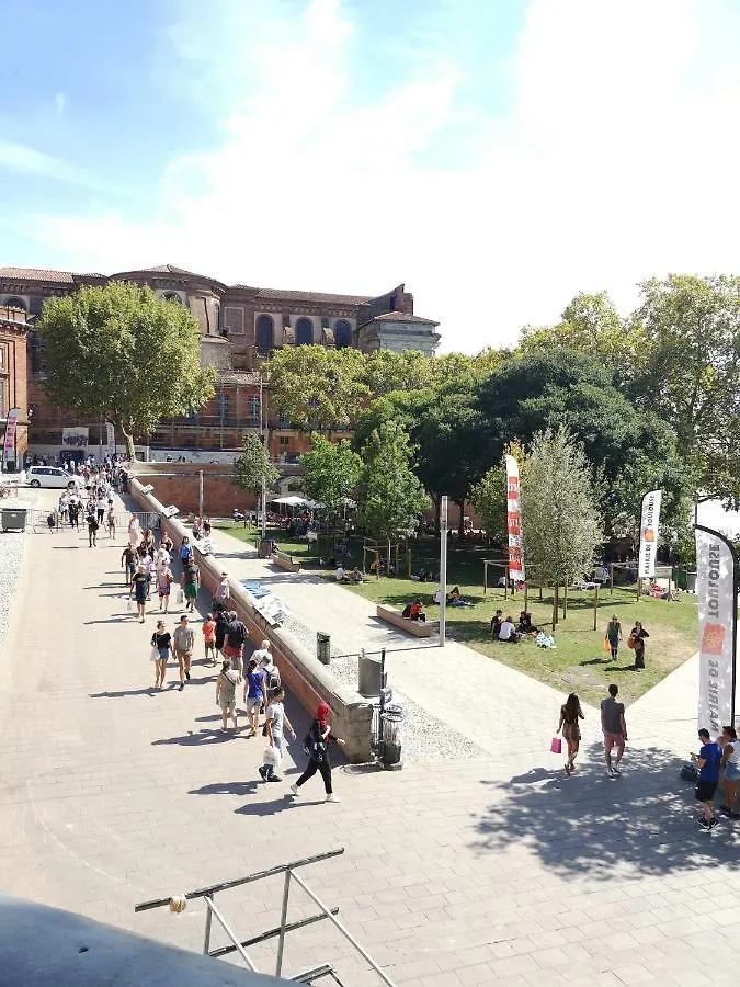 Riverside Toulouse Francia